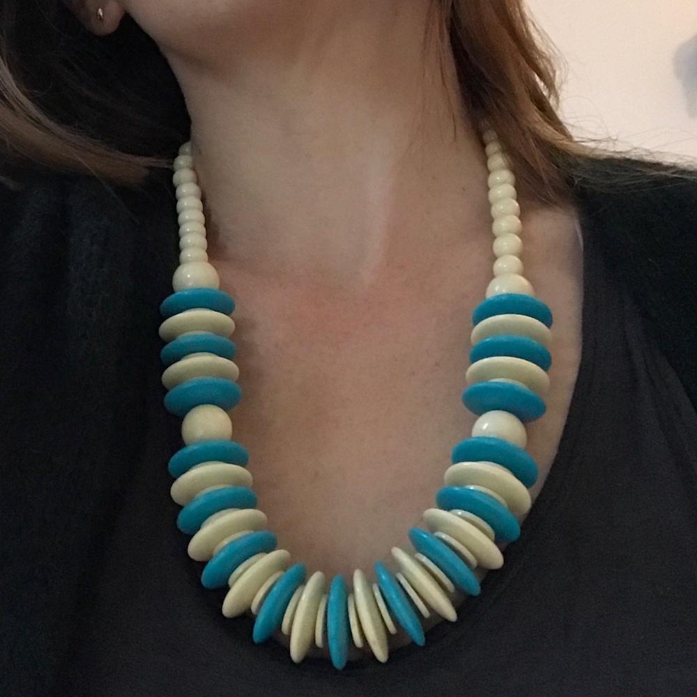 Vintage Creme + Turquoise Plastic Beaded Necklace